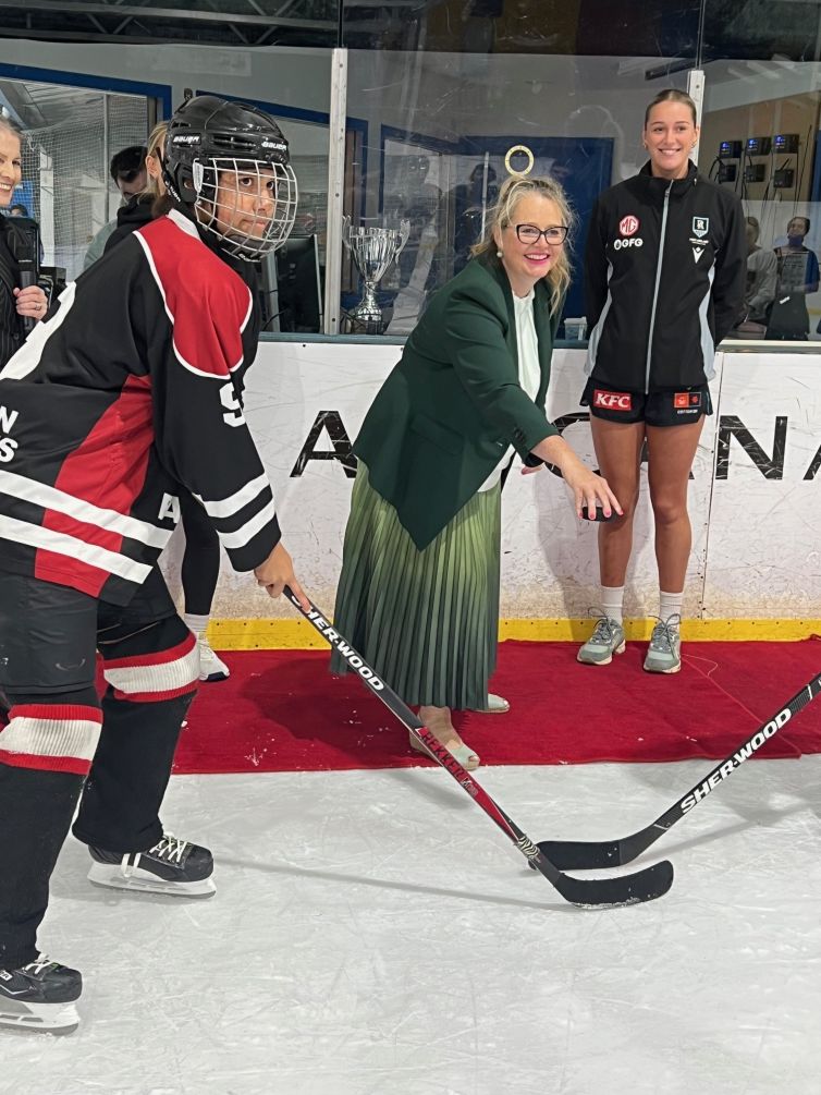A Dropping the puck